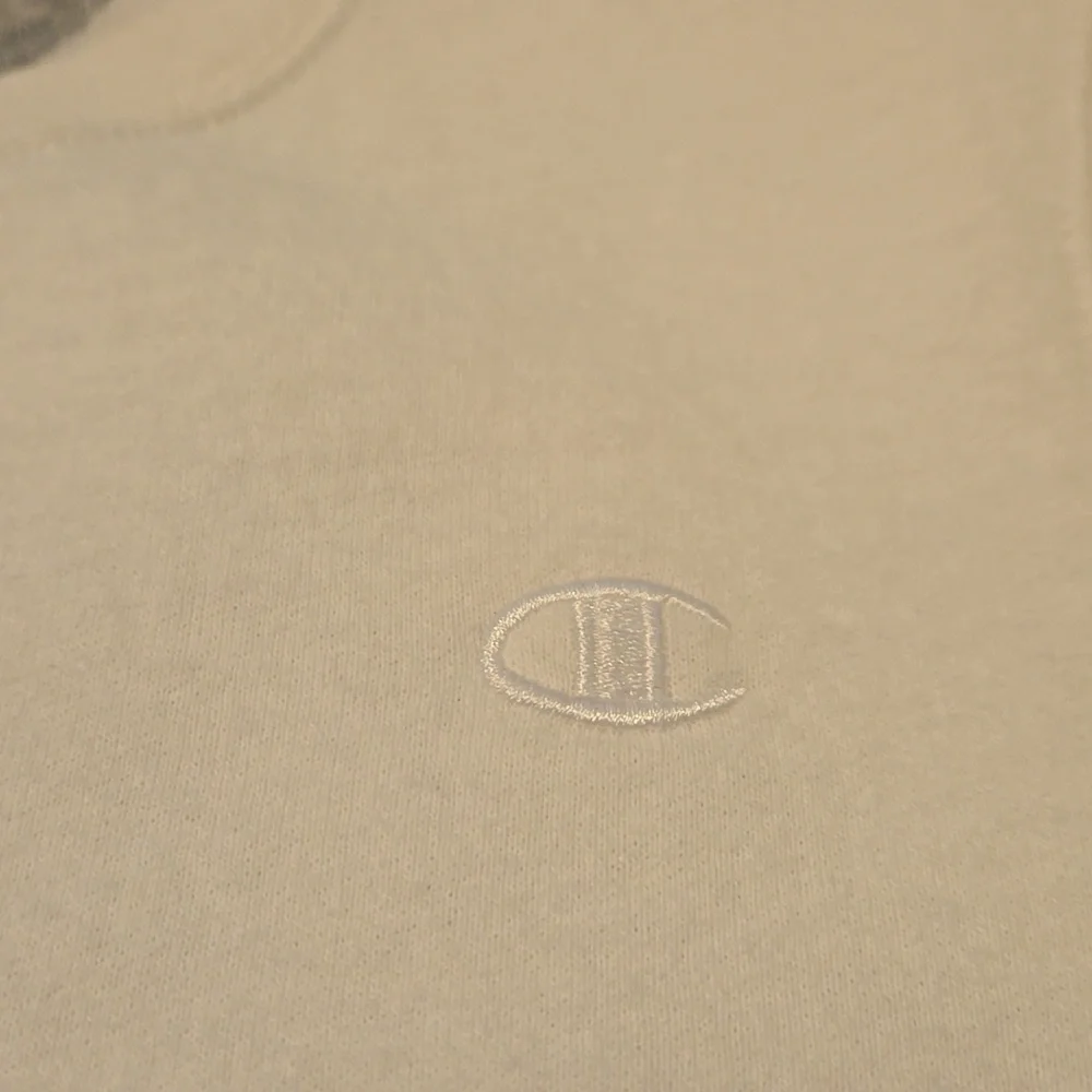 Champion Womens White Sweater Size Large - Picture 2 of 4